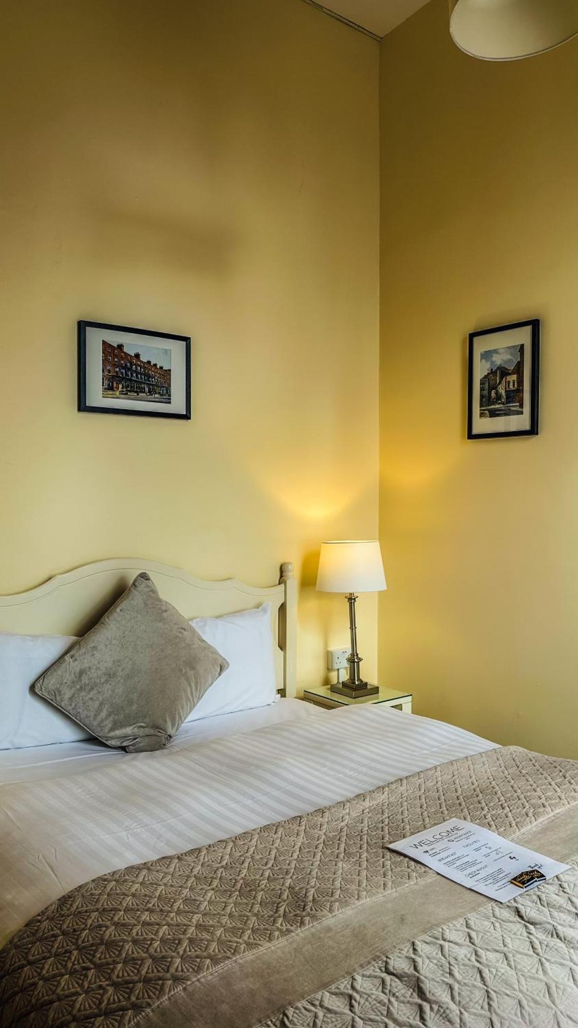 Baggot Court Townhouse Ξενοδοχείο Δουβλίνο Δωμάτιο φωτογραφία