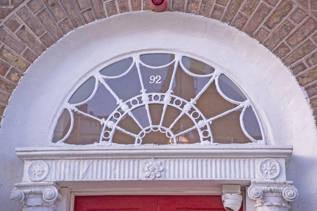 Baggot Court Townhouse Ξενοδοχείο Δουβλίνο Εξωτερικό φωτογραφία